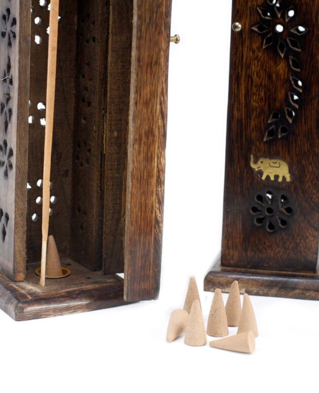 Square Incense Tower - Brass inlay - Mango Wood